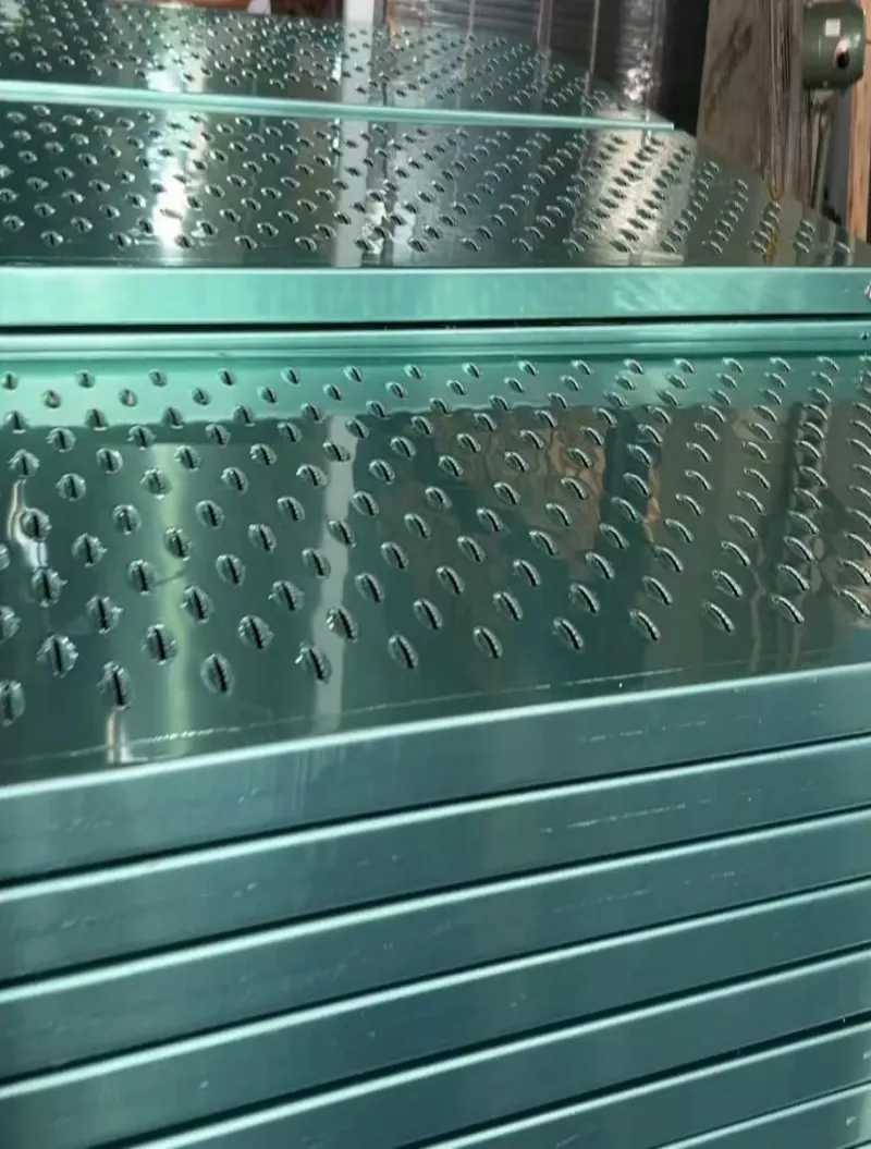 Aluminum Grip Strut Solar Roof Walkway